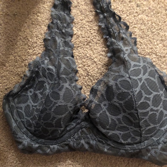 3/$20 • VS PINK HALTER BRALETTE - Picture 4 of 7